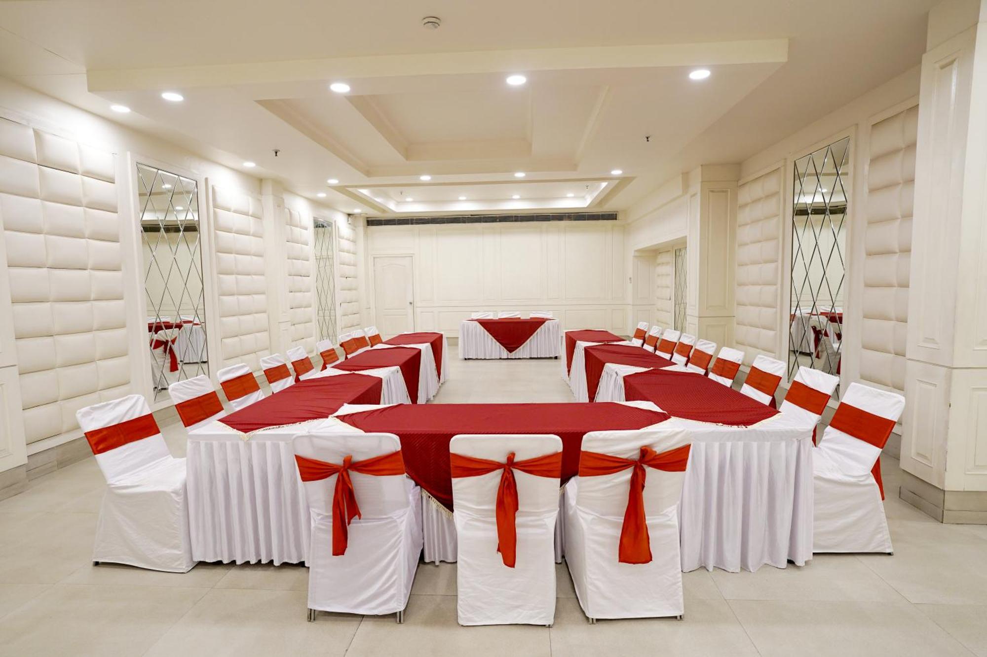 Cygnett Lite Grand, Jaipur Hotel Bagian luar foto